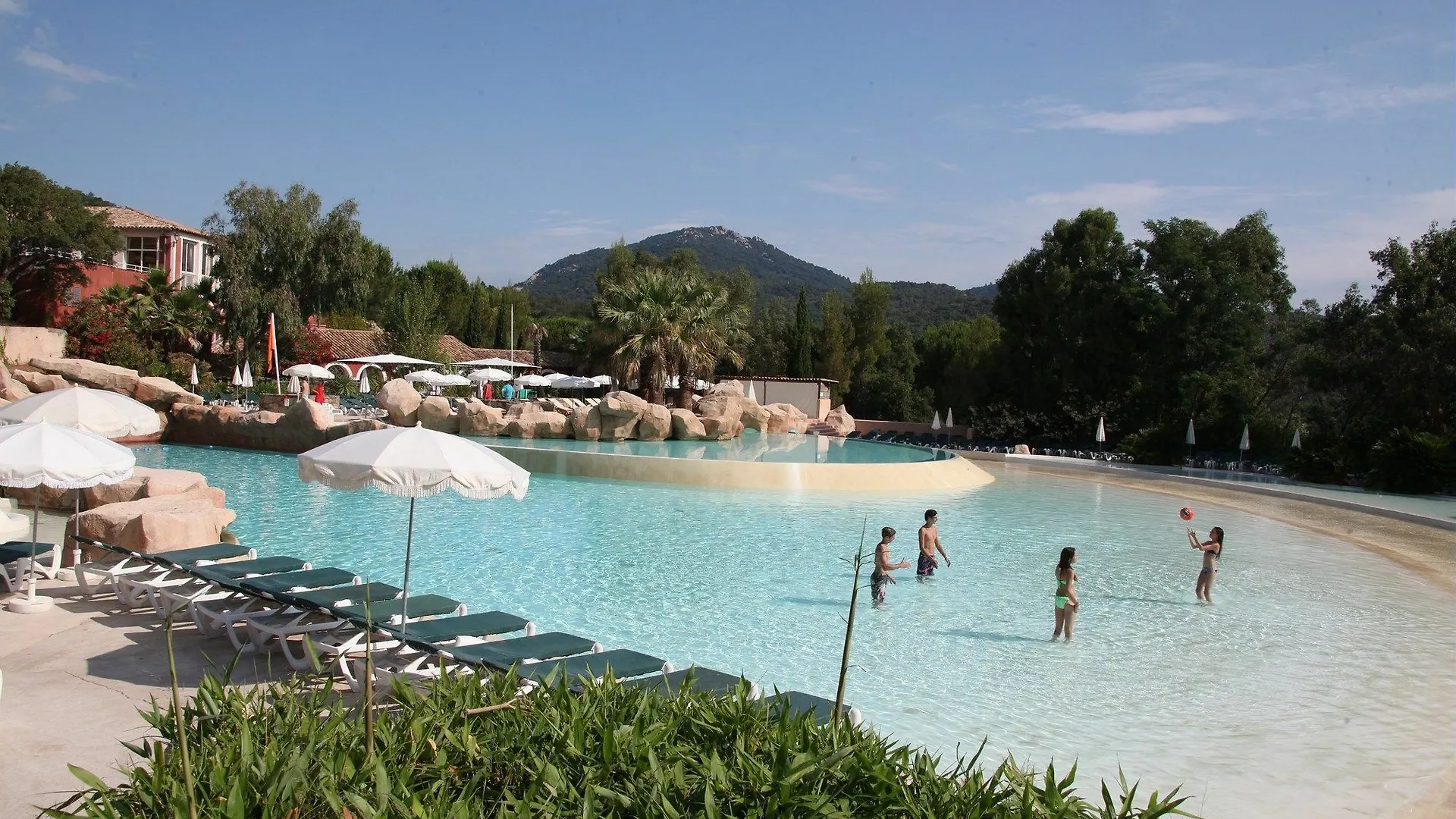 Village Pierre & Vacances - Les Restanques Du Golfe De Saint Grimaud 0*,  France