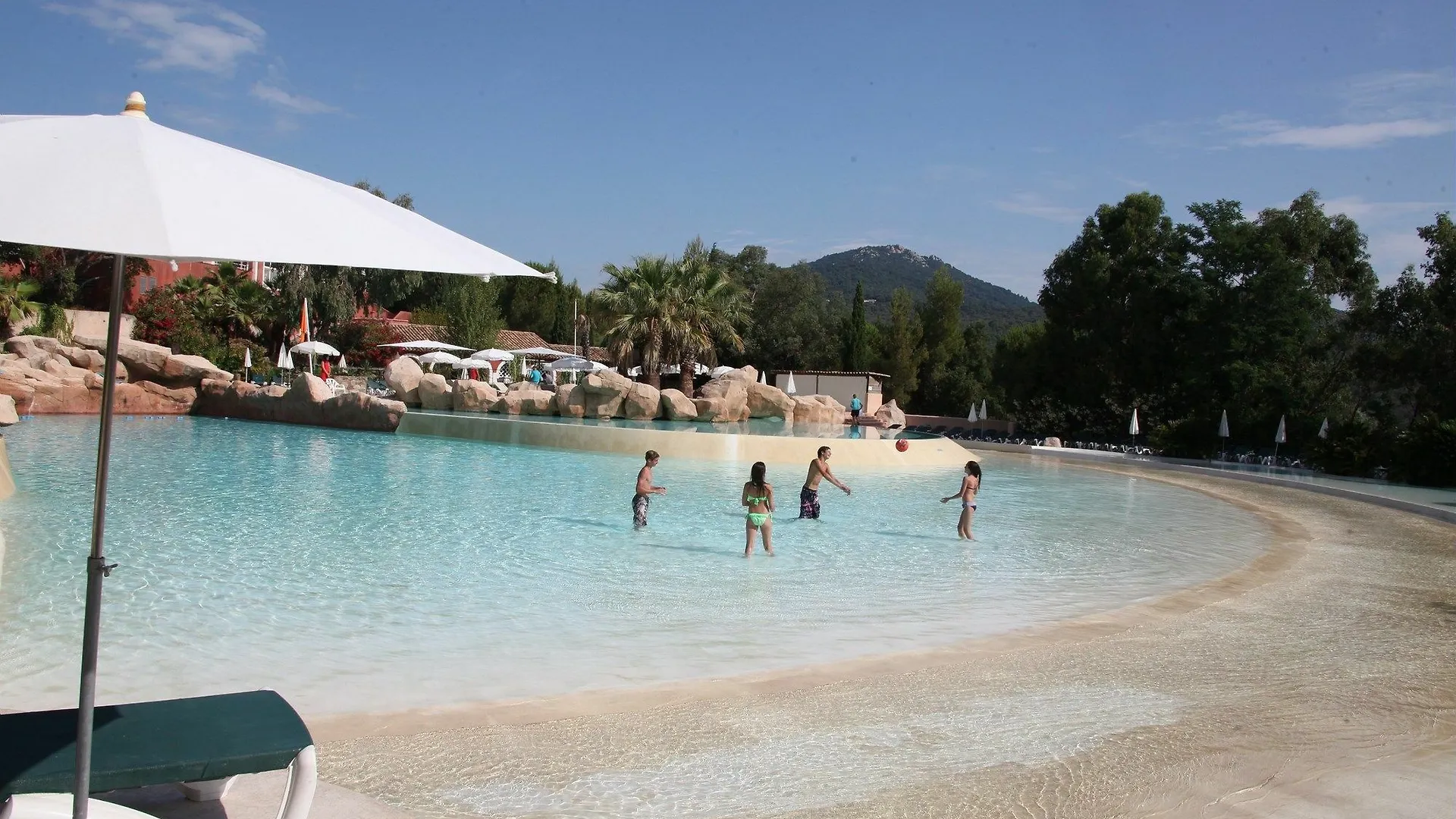 Village Pierre & Vacances - Les Restanques Du Golfe De Saint Grimaud