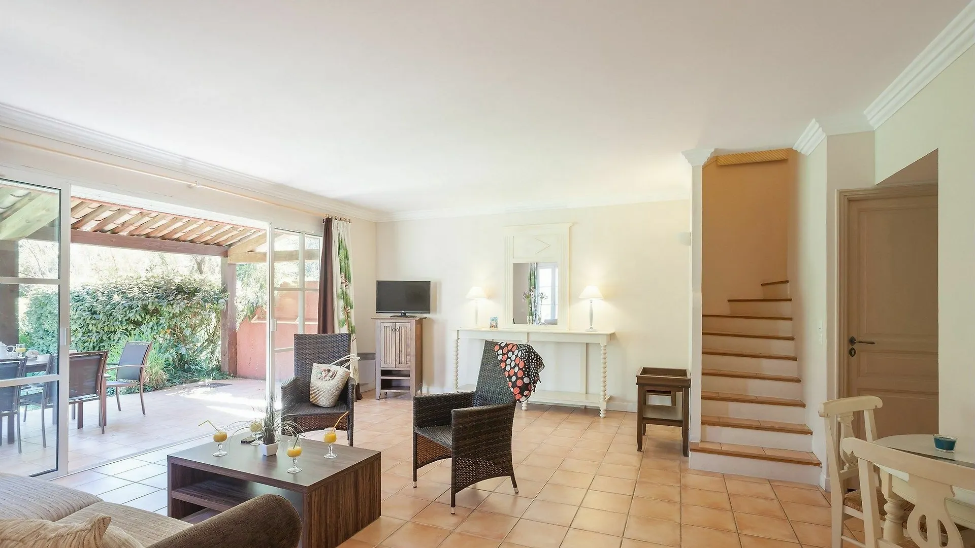 Village Pierre & Vacances - Les Restanques Du Golfe De Saint Grimaud 0*,