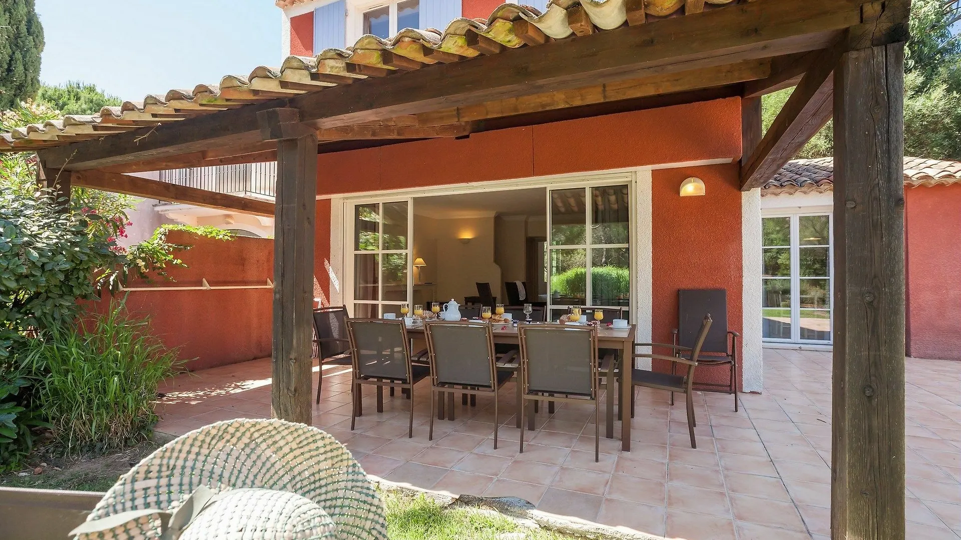 Apartment Village Pierre & Vacances - Les Restanques Du Golfe De Saint Grimaud