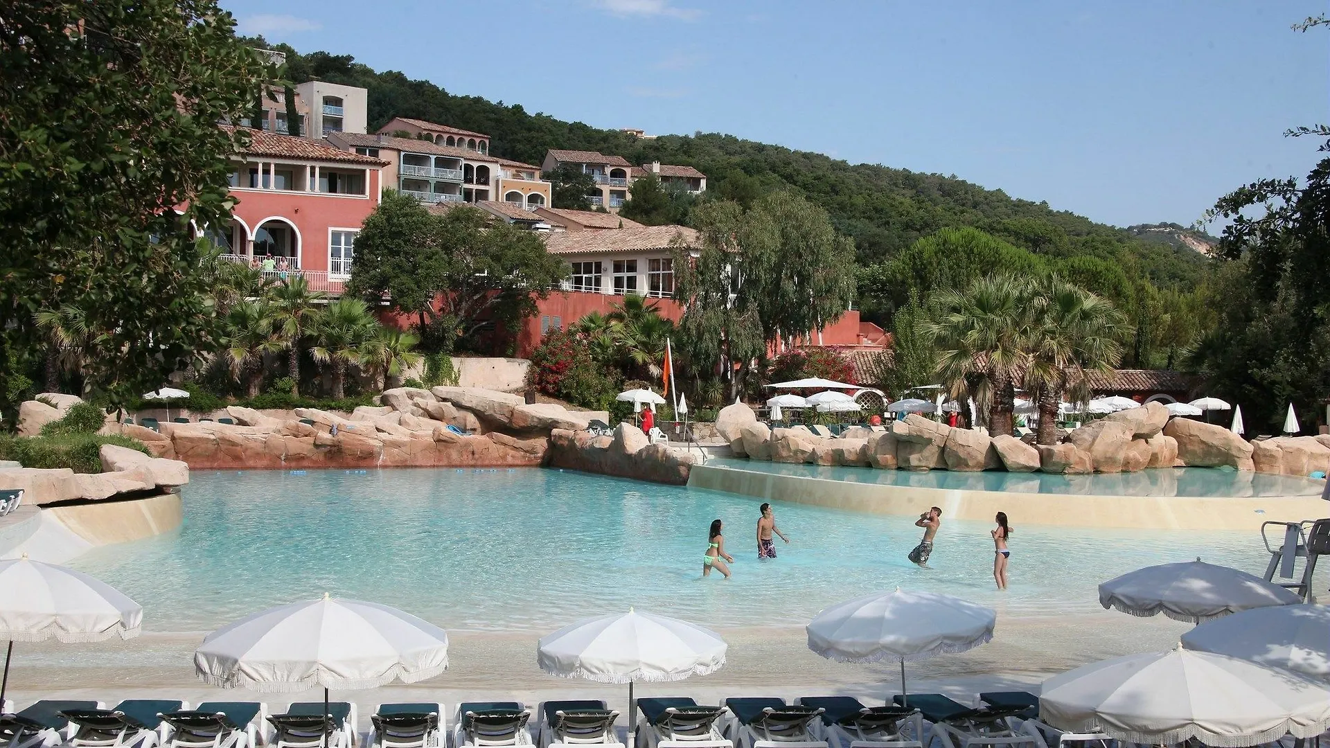 Apartment Village Pierre & Vacances - Les Restanques Du Golfe De Saint Grimaud