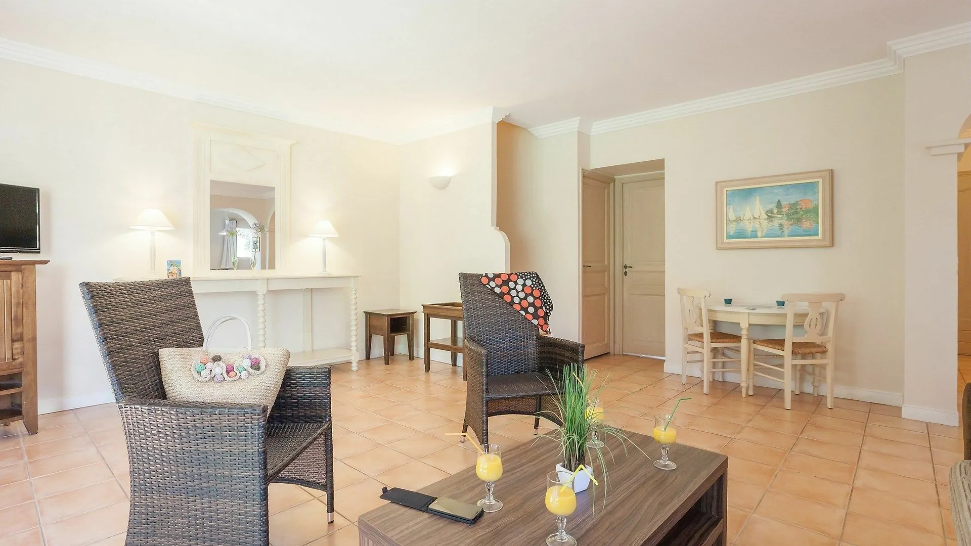 Village Pierre & Vacances - Les Restanques Du Golfe De Saint Grimaud 0*,