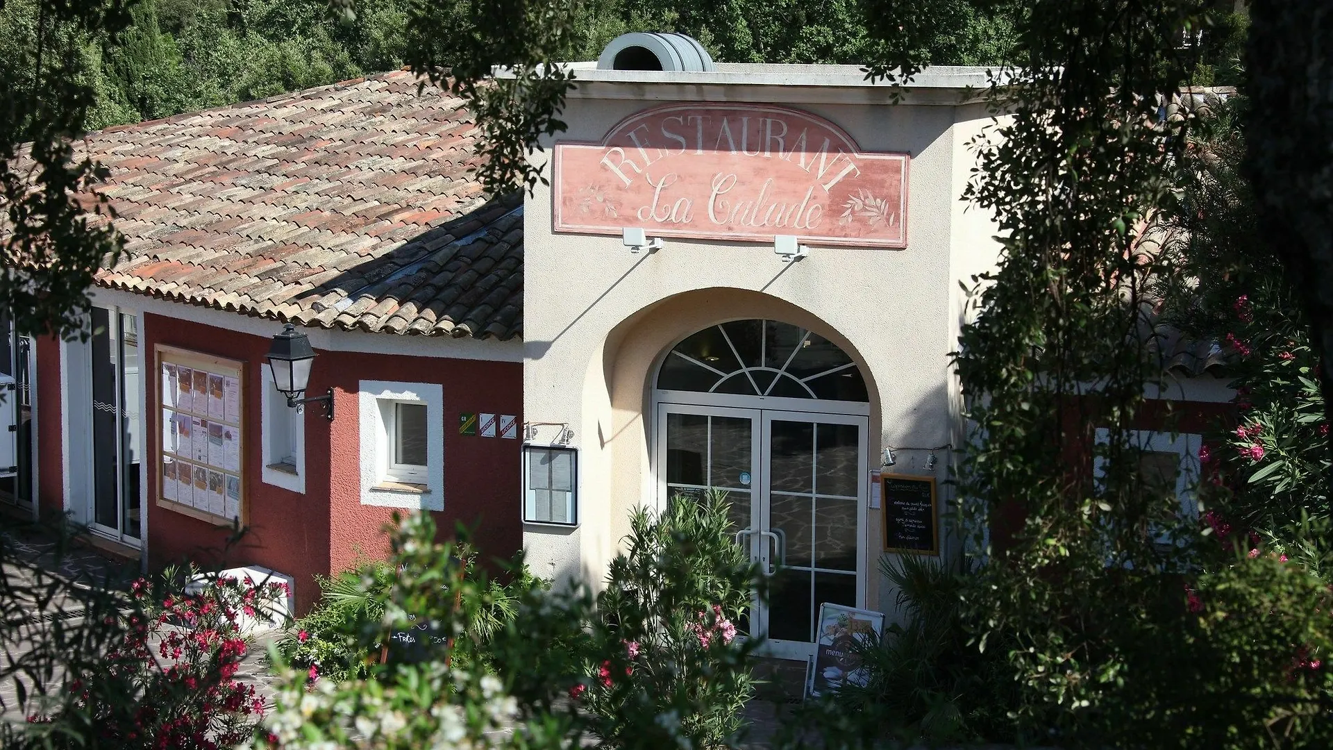 Village Pierre & Vacances - Les Restanques Du Golfe De Saint Grimaud France