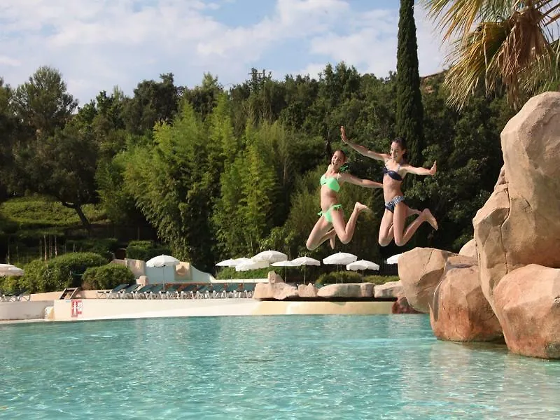 Village Pierre & Vacances - Les Restanques Du Golfe De Saint Grimaud 0*,