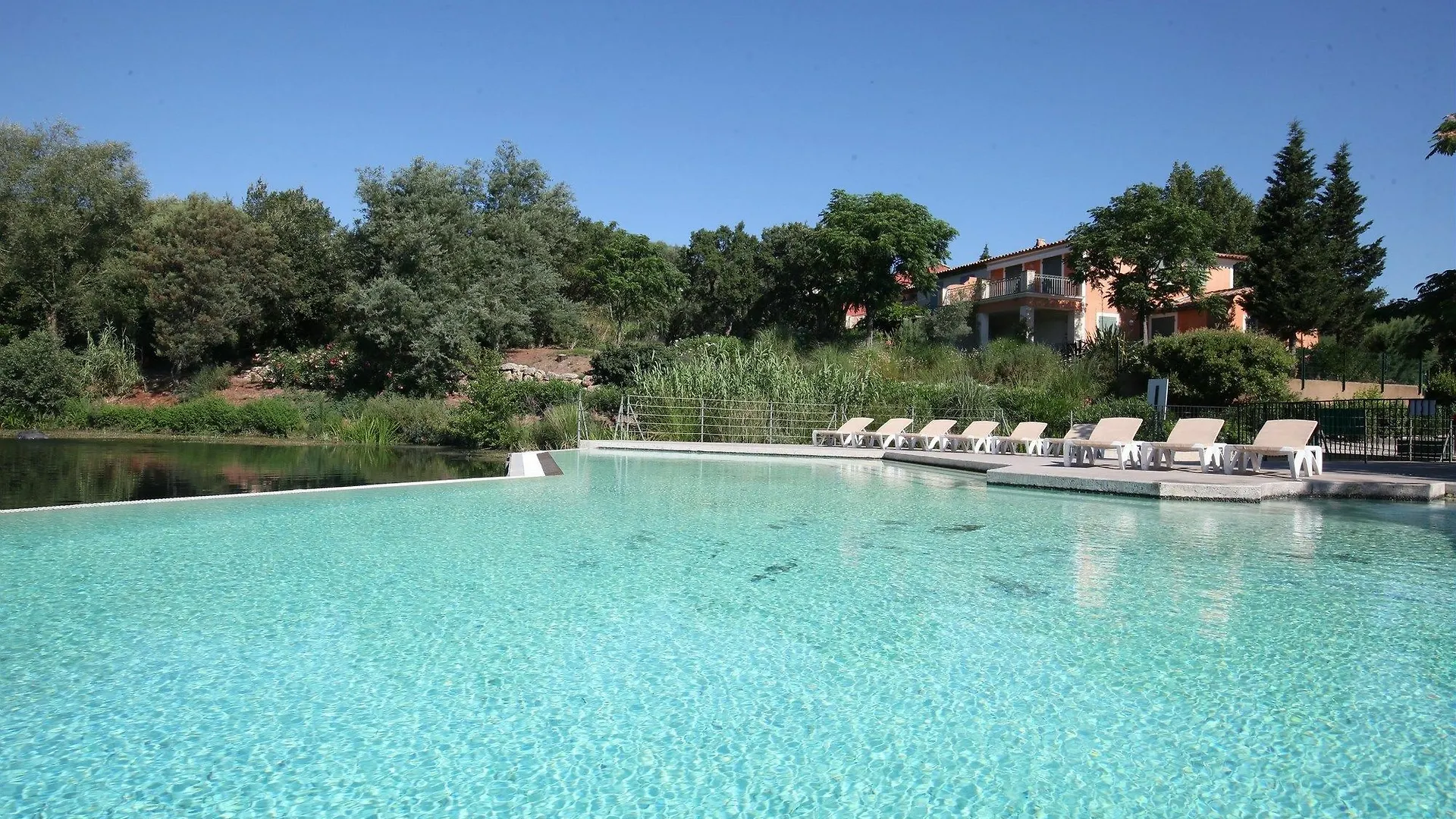 Apartment Village Pierre & Vacances - Les Restanques Du Golfe De Saint Grimaud France
